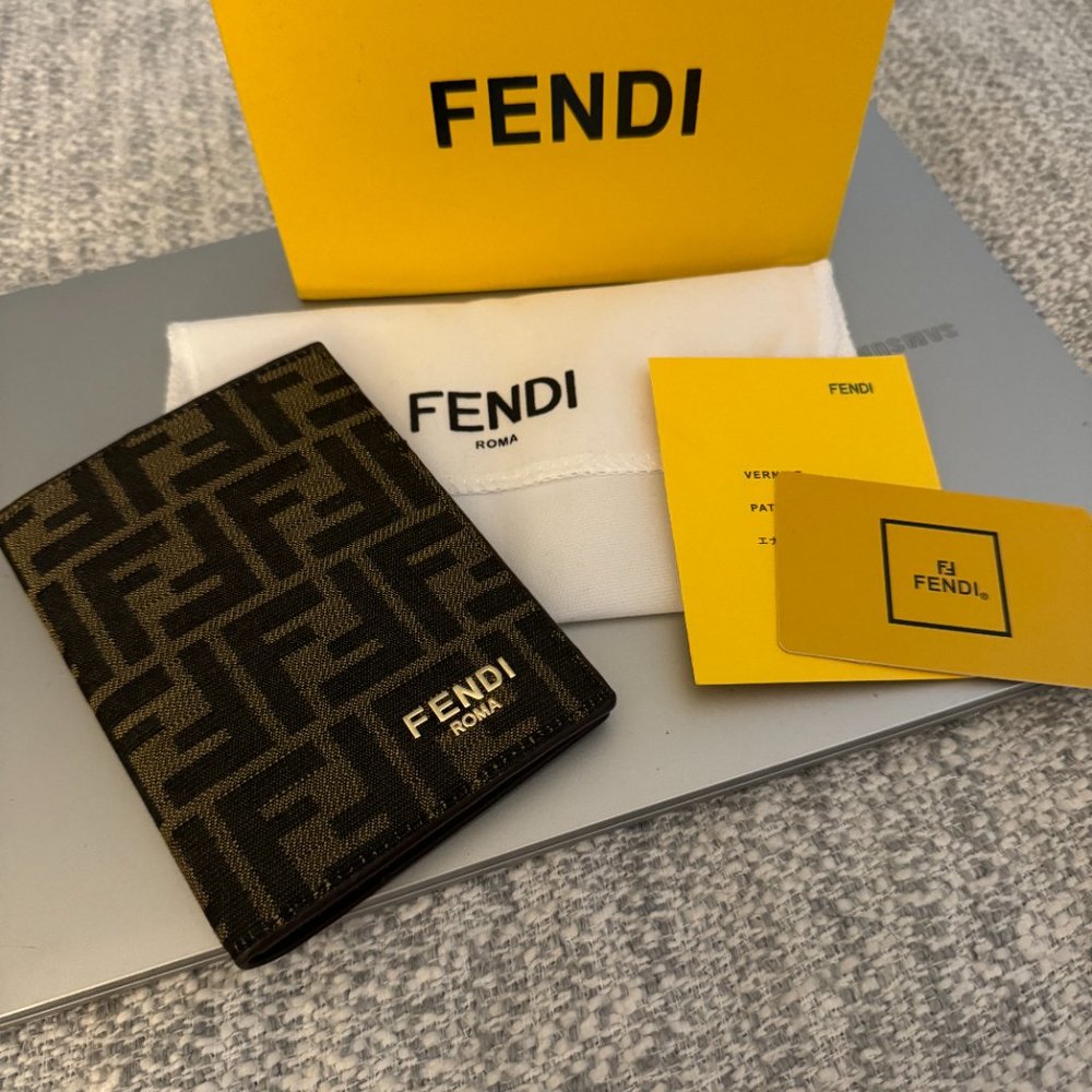 Fendi - FF Passport Cover Brown - FF fabric passport cover